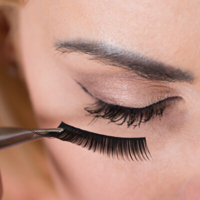 All about strip false eyelashes