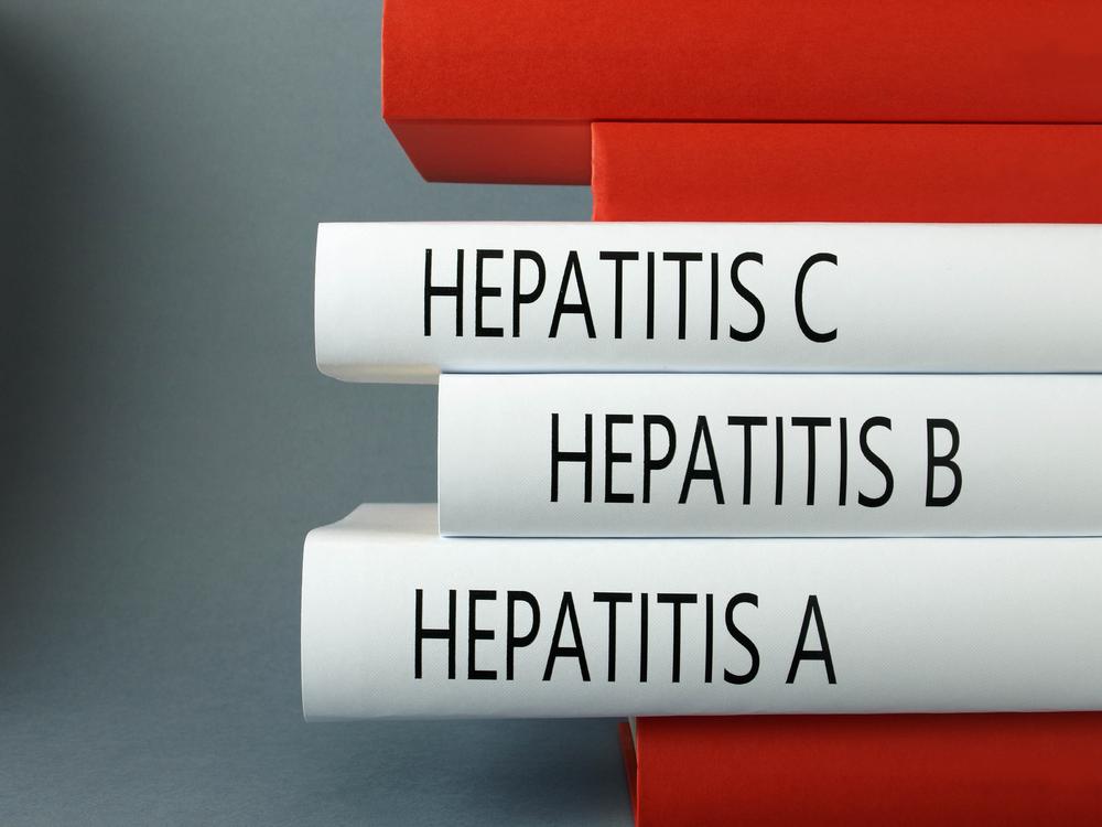 Complications and prevention of hepatitis